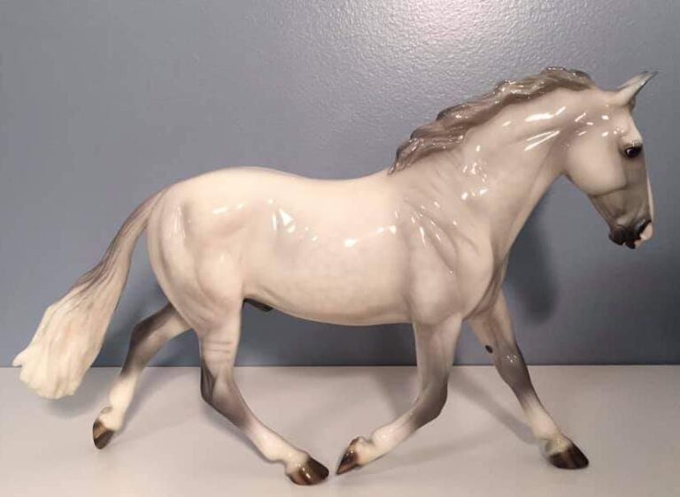 Glossy O’Leary’s Irish Diamond Breyer Value Guide