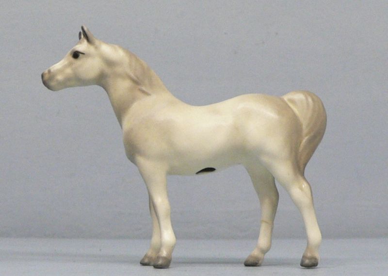 Hagen Renaker Arabian Stallion