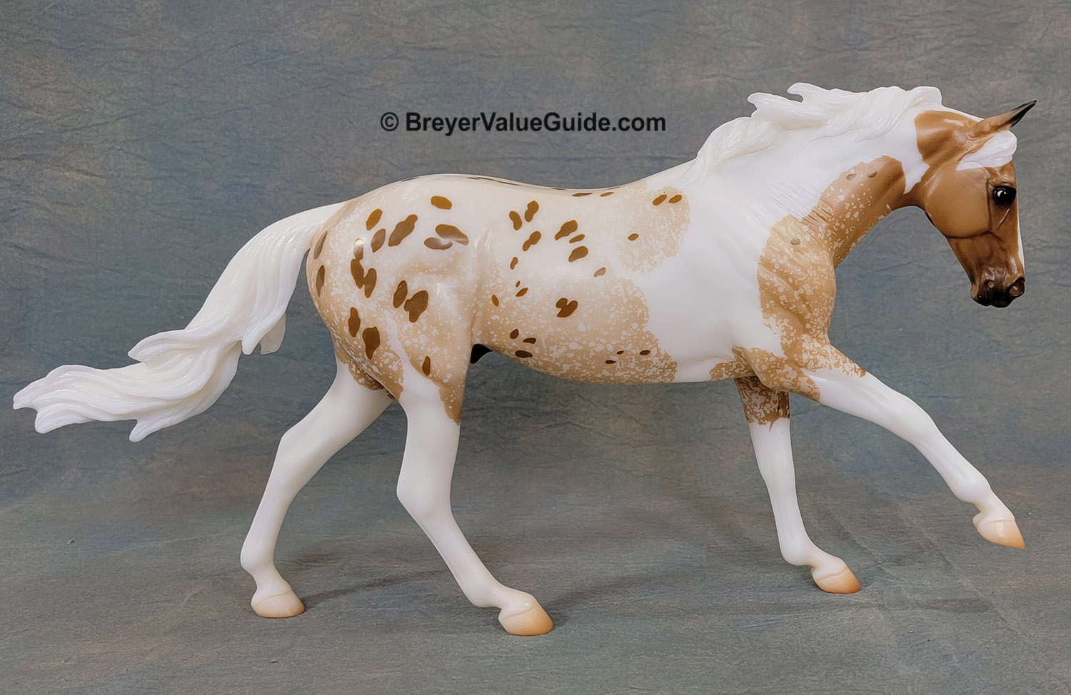 Breyer Model Traditional Horse BREYERFEST MATTE SURPRISE model 7 arts